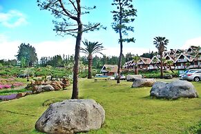 Jeju Jungmun Log Pension & Resort