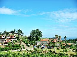Jeju Jungmun Log Pension & Resort