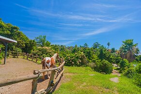 Jeju Jungmun Log Pension & Resort