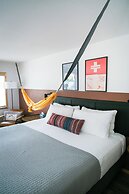 LOGE Wolf Creek