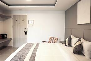 UTD 8 Hotel & Residence
