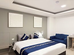 UTD 8 Hotel & Residence