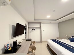 UTD 8 Hotel & Residence