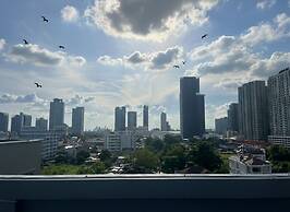 UTD 8 Hotel & Residence