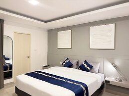 UTD 8 Hotel & Residence
