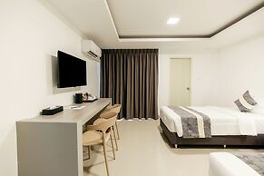 UTD 8 Hotel & Residence