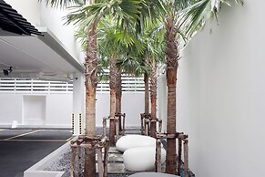 UTD 8 Hotel & Residence