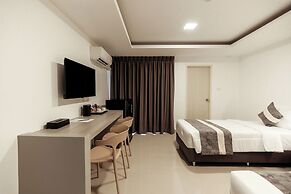 UTD 8 Hotel & Residence