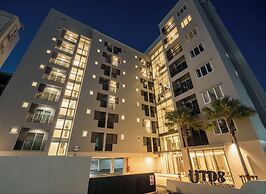 UTD 8 Hotel & Residence
