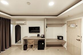 UTD 8 Hotel & Residence