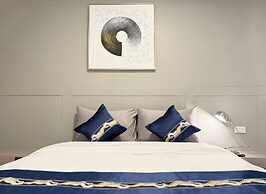 UTD 8 Hotel & Residence