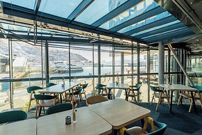 Clarion Hotel The Edge