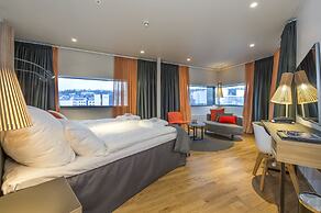 Clarion Hotel The Edge