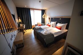 Clarion Hotel The Edge