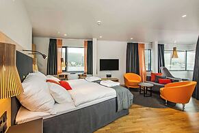 Clarion Hotel The Edge