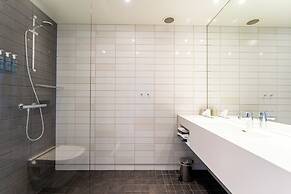 Clarion Hotel The Edge