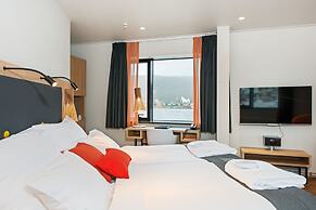 Clarion Hotel The Edge