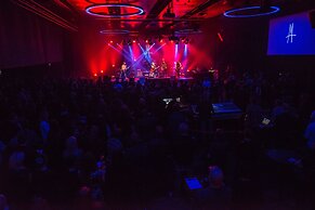 Clarion Hotel The Edge