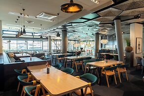 Clarion Hotel The Edge