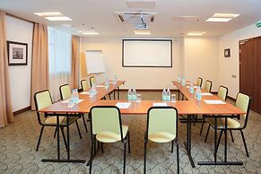 Hampton by Hilton Samara