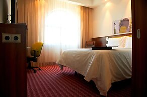 Hampton by Hilton Samara