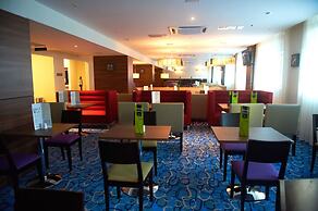 Hampton by Hilton Samara