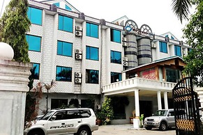 Royal White Elephant Hotel