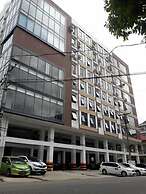 Royal White Elephant Hotel