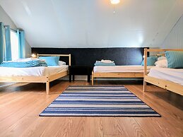 The Wayfaring Buckeye Hostel