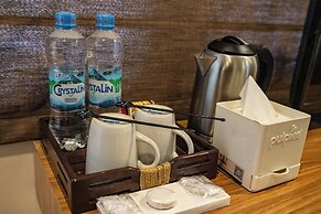 Alron Hotel Kuta Powered by Archipelago