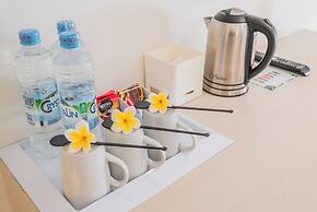 Alron Hotel Kuta Powered by Archipelago