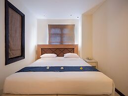 Alron Hotel Kuta Powered by Archipelago