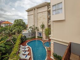 Alron Hotel Kuta Powered by Archipelago