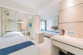 Alron Hotel Kuta Powered by Archipelago