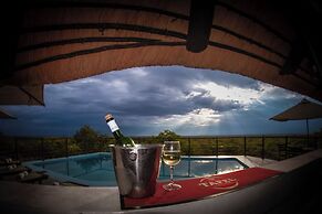 Uukwaluudhi Safari Lodge