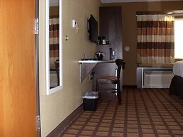 Microtel Inn & Suites by Wyndham Kenedy/Karnes City