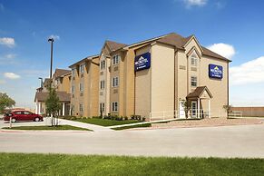 Microtel Inn & Suites by Wyndham Kenedy/Karnes City