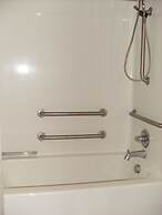 Microtel Inn & Suites by Wyndham Kenedy/Karnes City