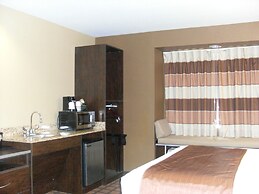 Microtel Inn & Suites by Wyndham Kenedy/Karnes City