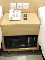 Zodiak Kebonjati by KAGUM Hotels