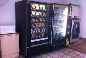 Hilltop Inn & Suites