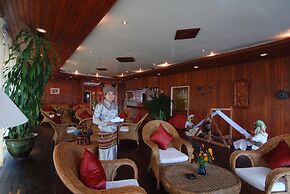 Paramount Inle Resort