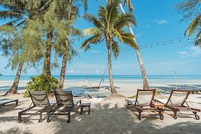 High Season Pool Villa & Spa