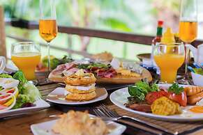 High Season Pool Villa & Spa