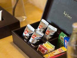 High Season Pool Villa & Spa