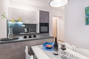 Beachfront Apartmants Zanic