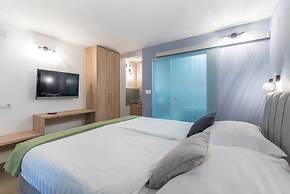 Beachfront Apartmants Zanic