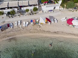 Beachfront Apartmants Zanic