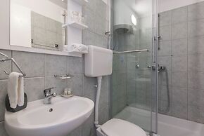 Beachfront Apartmants Zanic