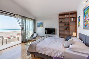 Beachfront Apartmants Zanic